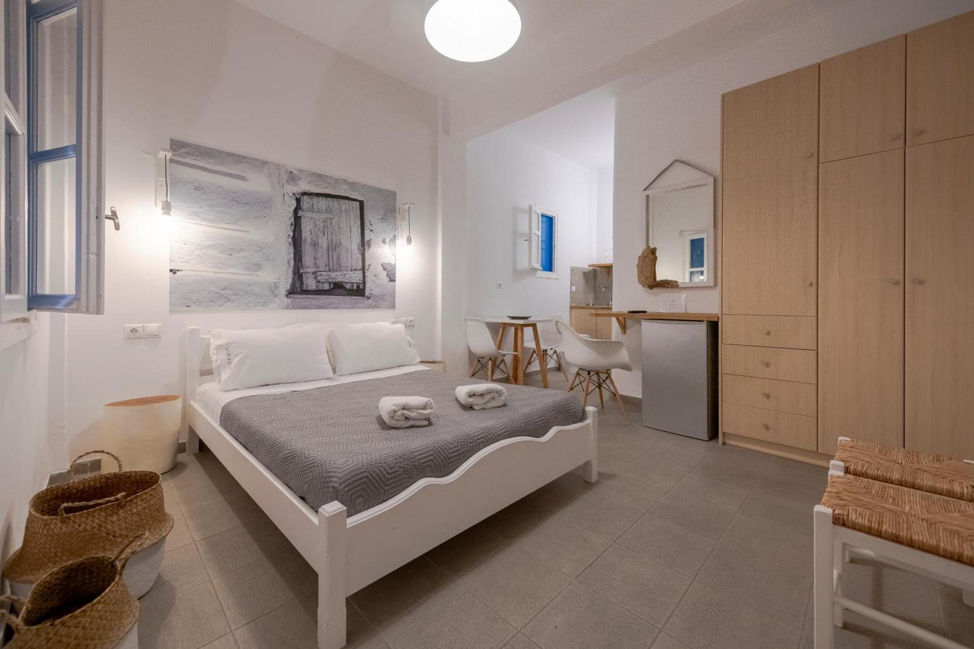 White And Grey Chora Apartment Mykonos Town Exterior foto