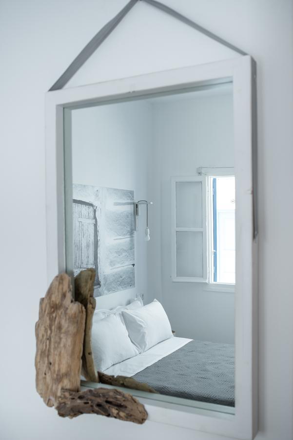White And Grey Chora Apartment Mykonos Town Exterior foto